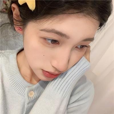 妮可睡不著